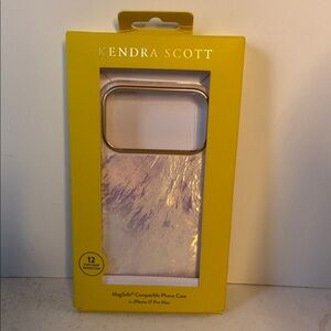 Kendra Scott Iridescent Pearl MagSafe Phone Case iPhone 17 Pro Max